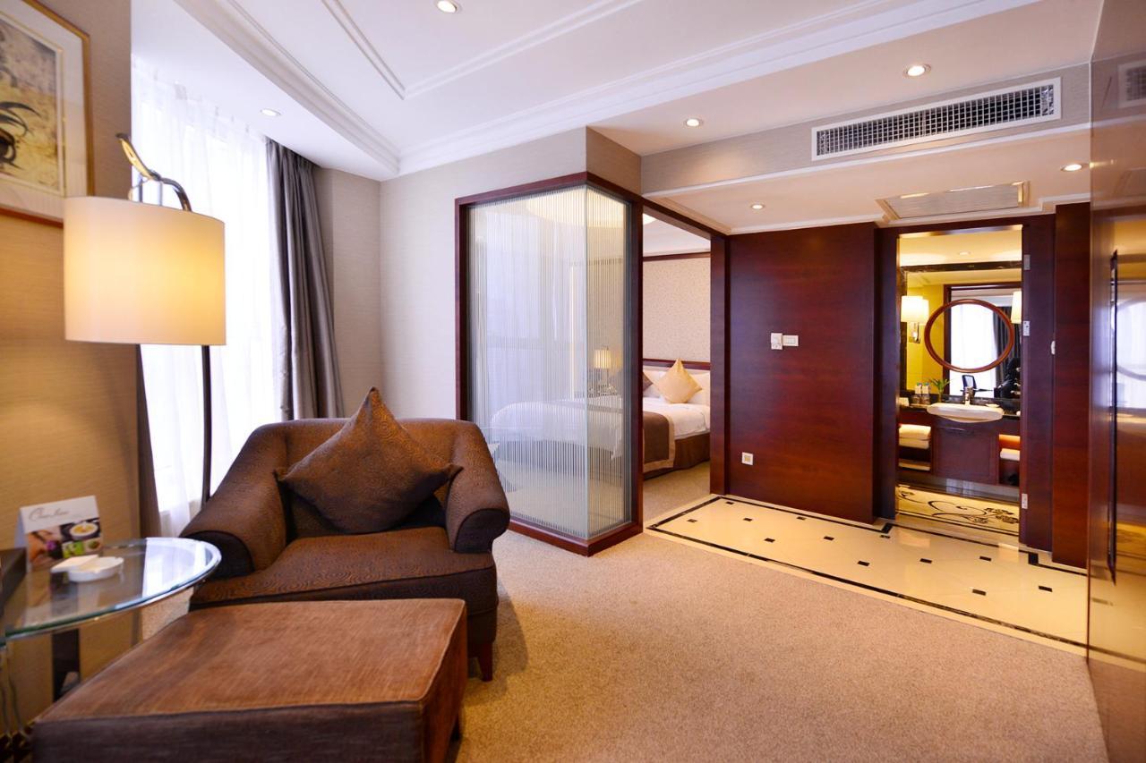 - Nanjing Road Hotel Xangai